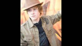 Luke Benward- Everyday Hero with lyrics