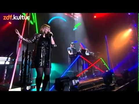 Modeselektor - 08 - Berlin (fest. Miss Plantum)