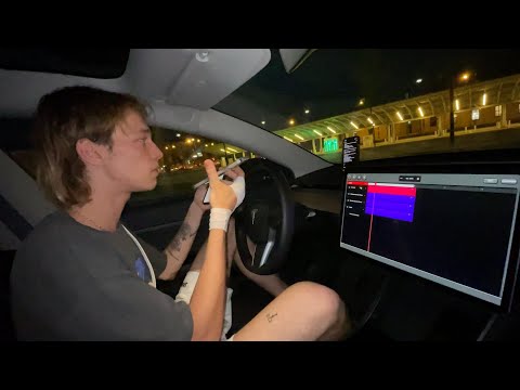 MAKKO & BIBIZA MAKE A SONG IN A TESLA USING THE TRAXX PROGRAM