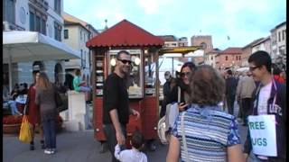 preview picture of video 'OLODANZA ON THE ROAD abbracciamo la città - Mestre - prima parte'