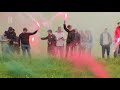 Tientallen supporters begroeten selectie Feyenoord
