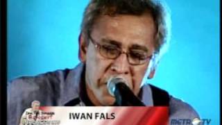 Download lagu Iwan Fals-Di Bawah Tiang Bendera mp3