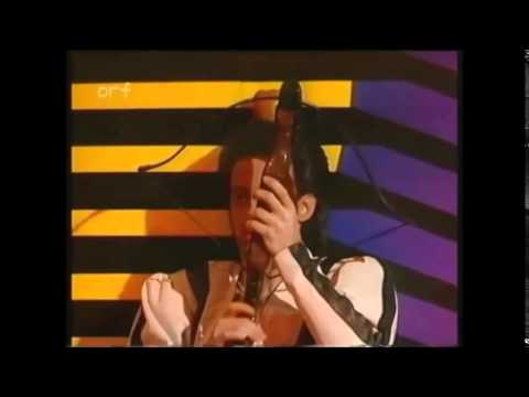 MERETHE TRØAN IS MOCKING GUY TELL