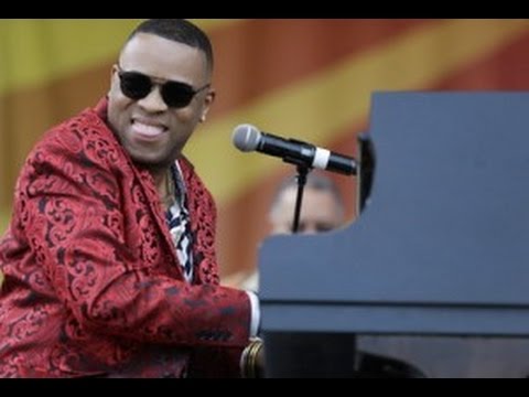 The Ultimate Boogie Woogie Left Hand Lick (from New Orleans)