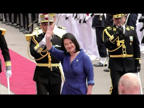 Video Thumbnail: Peru's President-elect Keiko Fujimori arrives at Congress on her inauguration day | AFP