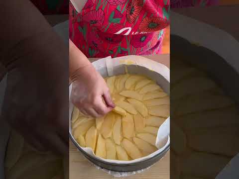 Apple pie 🍎 and custard