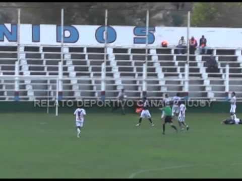 Unión Aconquija 3 - Altos Hornos Zapla 0