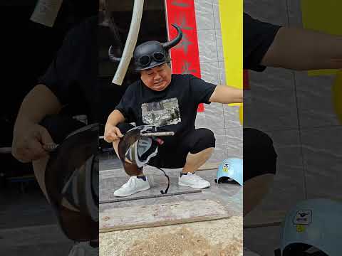 set 576 Choosing the right helmet doubles your safety. #helmet #electricbikehelmet #newnationalstand