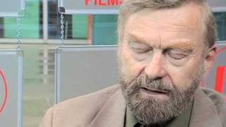 Bert Hölldobler- "Ants don't fight wars for war's sake"