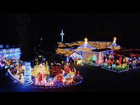 The Levy Family Shines Bright From Great Heights - The Great Christmas Light Fight