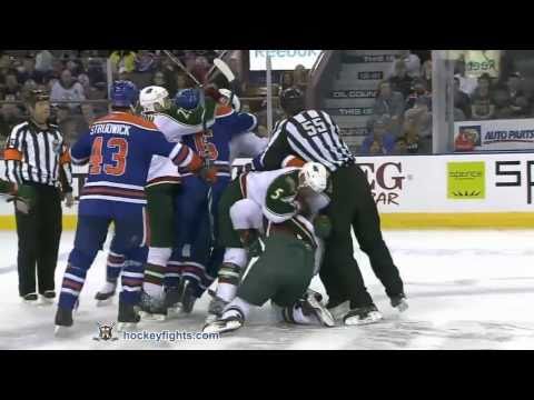 Brad Staubitz vs Steve MacIntyre Apr 8, 2011