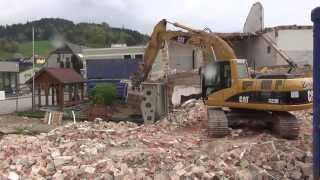 preview picture of video 'Abriss alte Volksschule Waldhausen im Strudengau'