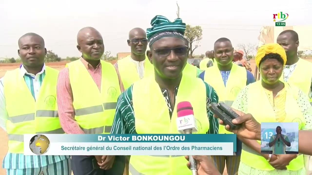 Faso Mêbo : A Fada N’Gourma, l' ordre des pharmaciens du Burkina  apporte 20 tonnes de ciment
