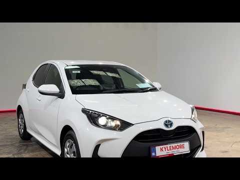 Toyota Yaris 1.5 HYBRID AUTOMATIC - CRUISE CONTROL - Image 2