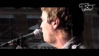 Bedroomdisco TV: I Am Kloot - &quot;From Your Favorite Sky&quot; live