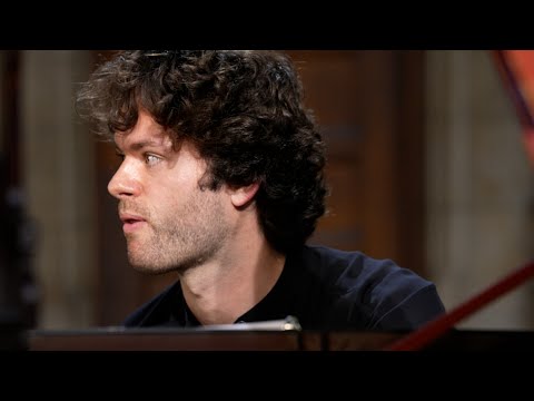 TWELFTH NIGHT // Allegro from Sonata in G Minor by Nicola Porpora