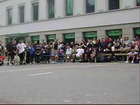 Konkurs wsadów podczas turnieju streetballu Rosasport 2009