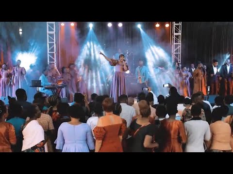 Rejoice Gospel Choir Ft Victor Maestro - Kama Si Wewe ( Official Music Video )