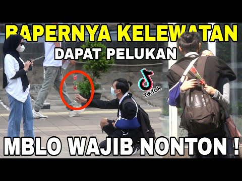 tangan-patah-romantis-dapat-pelukan-part6