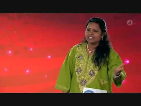 indisk tjej sjunger i idol