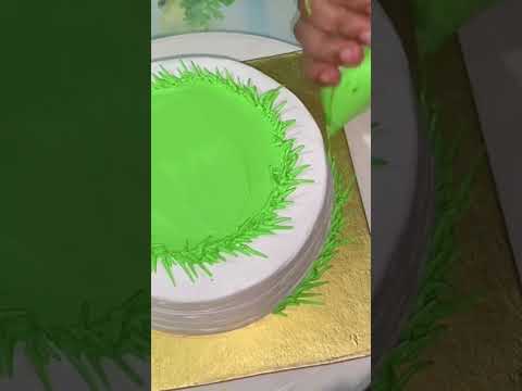 cricket theme cake decoration idea without nozzle 2023 #youtubeshorts #shorts