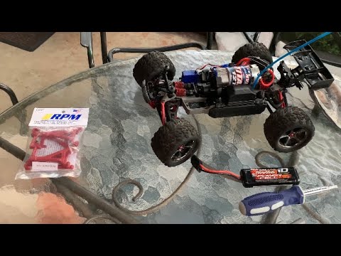 Suspension Arms Installation on Traxxas 1/16 E-Revo