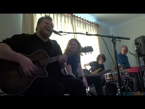 CATFISH   HIT THE GROUND RUNNING   ACOUSTIC  ( SOMEWHERE IN ENGLAND   5/2/2023)