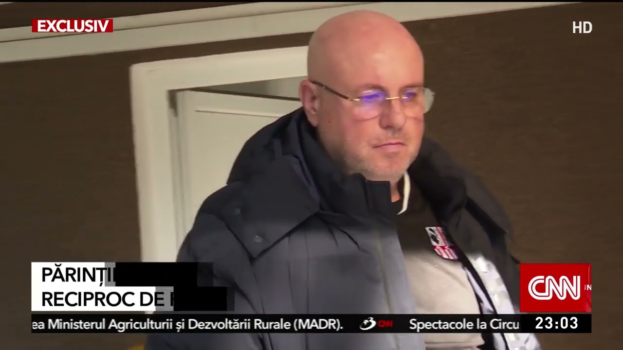 Cei 3 copii ai lui Adrian Marţian ar fi fost scoşi pe rând din ţară. Un bărbat a fost reţinut