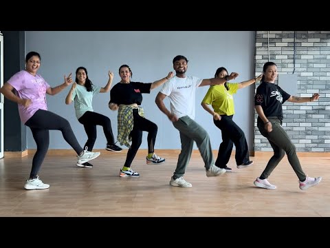 Aankhein Khuli ho ya band | Bollywood Zumba | fitness dance #zumba #bollywood #funworkout |