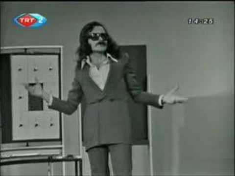 Cem Karaca - Namus Belası [www.turkcerock.net]