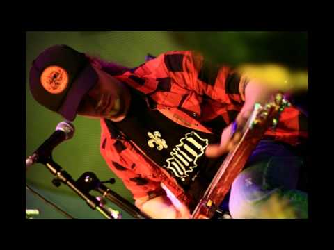 Stoner Train - Trembling In The Balls