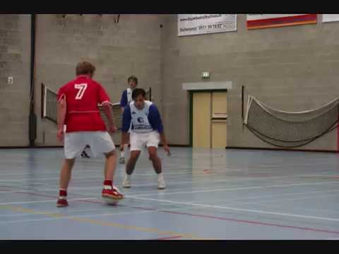 Futsal buitenpost - Blauw Wit'34.wmv