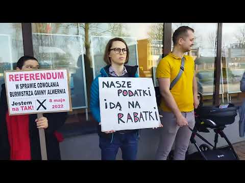 Protesty w obronie demokracji w Alwerni