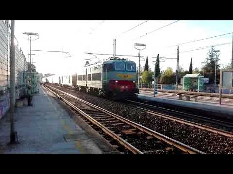 E656-001 + CARROZZE UIC X SU INVIO LA SPEZIA MIG.NA CHIUSI CT