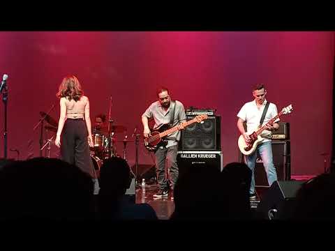 PAYASO -RAZORBACK WITH NICOLE ASENSIO