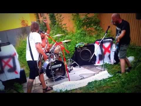 SEDEM MINÚT STRACHU live 27.7.2013