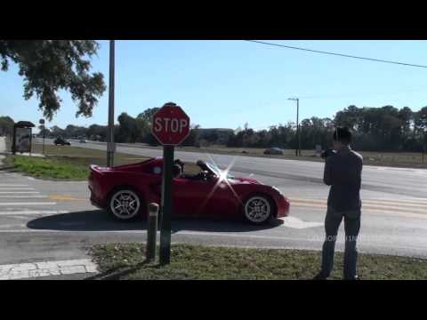 Straight Piped Lotus Elise Full Throttle Acceleration