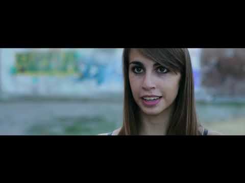 iPantellas! NOVELLA 2000 - Trailer Parodia - iPantellas