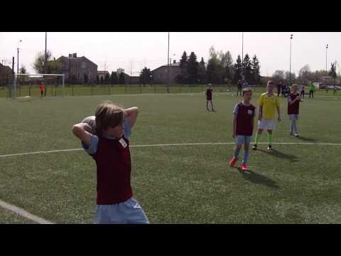 Ożarowianka 2005  2 - 1  UKS Stare Babice cz 2        25-04-15