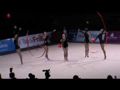 UKRAINE 3 balls 2 ribbons - 2013 Thiais EF