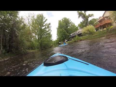 Kayaking the Shiawassee River from Holly to Fenton Michigan