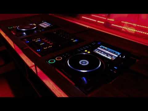 David Guetta vs. Robbie Rivera - Play Hard x Funkatron (DJ Cristian Farigu Mashüp)