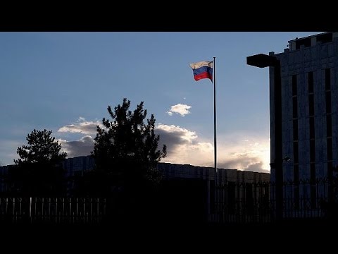 وصول الدبلوماسيين الروس المطرودين من الولايات المتحدة إلى بلادهم