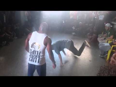 Redbull bc one cypher DF top16 Salomão vs Foguete