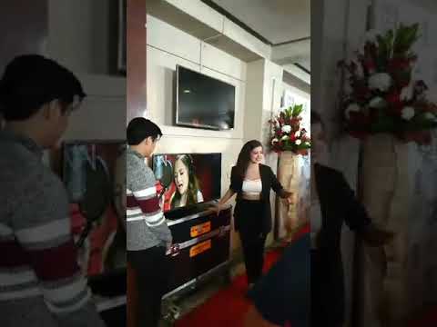 171116 Sue Ramirez (@sueannadoodles)insta live