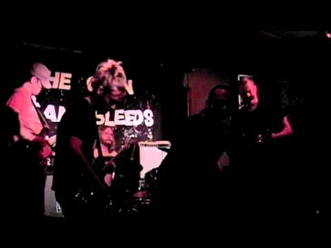 The Open Up And Bleeds-The End (Live)