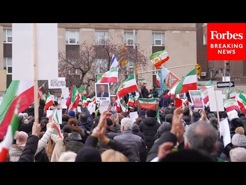 Iranian Community In Toronto, Canada Holds Rally In Solidarity With Protestors In Iran