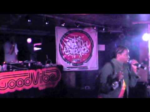 Bahamadia performing LIVE in Boston - GoodVibe Tour 2000