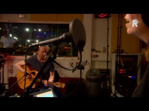 Anneke van Giersbergen & Árstíðir - Het Dorp - Live uit Lloyd