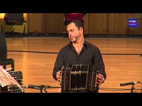 Carlos Corrales - "Discepolín"